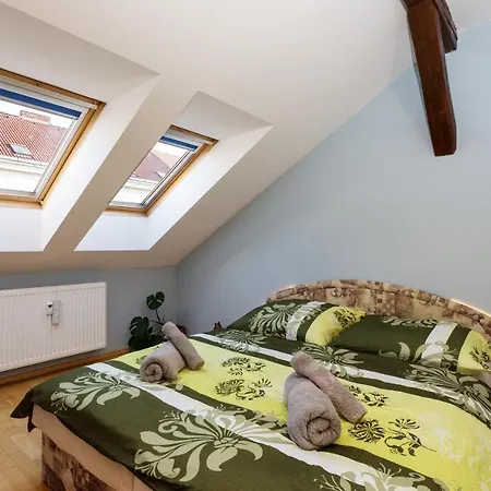 Perunova Apartment