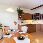 Perunova براغ